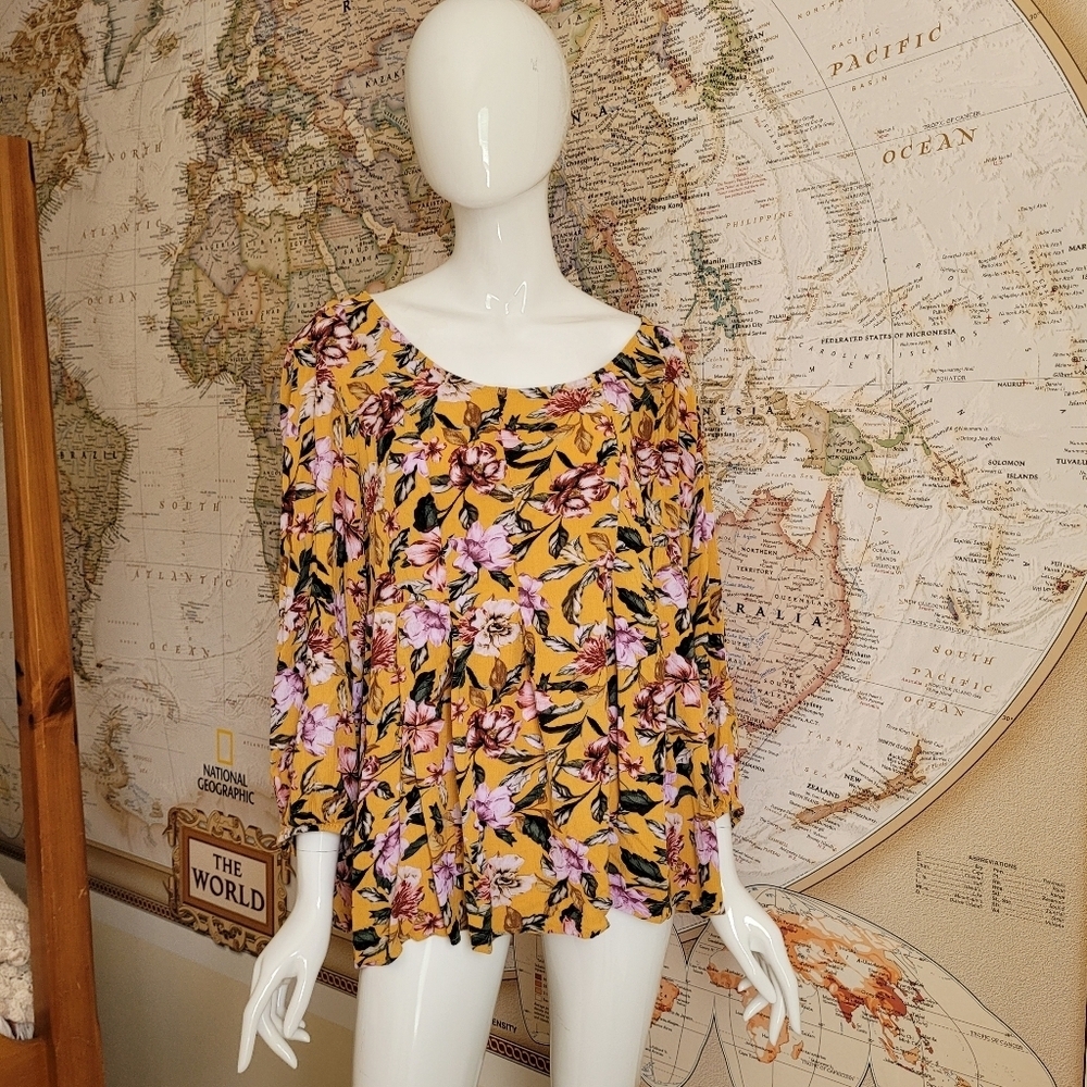 Torrid yellow pink green scoop neck flowy moody floral top with pleats boho 3X